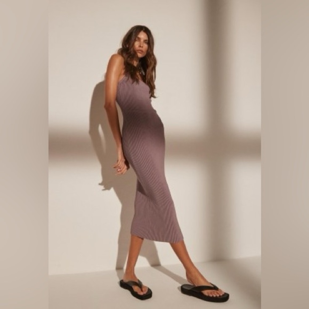 *Great Condition* MISSGUIDED - Re_Styld Mauve Bodycon Ribbed Midi Dress